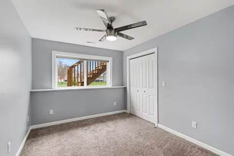 Bedroom - 1069 S Stoneridge Dr, Plainwell, MI 49080 photo 4 of 5