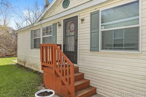 7062 Independence Ln SW, Grand Rapids, MI 49548