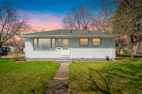 3081 Brookmont Dr, Kalamazoo, MI 49004