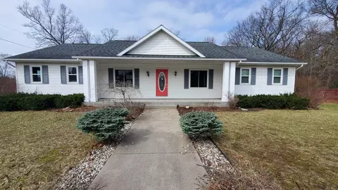 7427 Anthony St, Whitehall, MI 49461