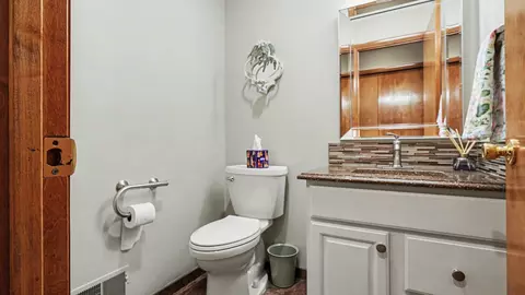 Bath - 4375 Pleasantview Dr, Gladwin, MI 48624 photo 1 of 4