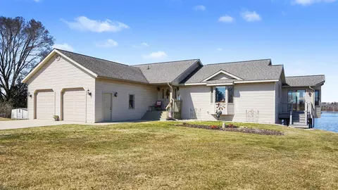 Exterior - 4375 Pleasantview Dr, Gladwin, MI 48624 photo 2 of 4