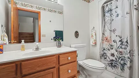 Bath - 4375 Pleasantview Dr, Gladwin, MI 48624 photo 4 of 4