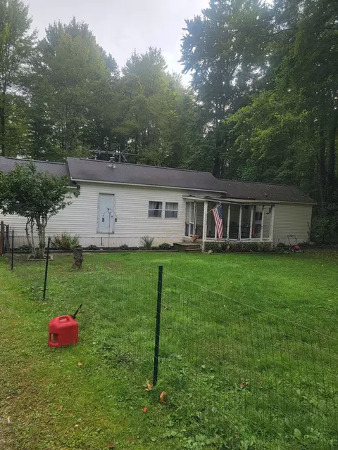 26503 Hospital St, Cassopolis, MI 49031