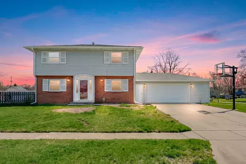 6733 Amberly St, Portage, MI 49024