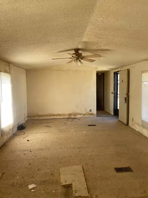 Living - 11650 Thrush Dr, Lakeview, MI 48850 photo 1 of 2