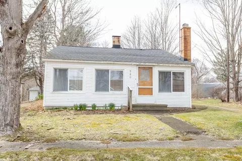 260 S Scott St, Morley, MI 49336