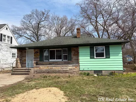 3208 9th St, Muskegon, MI 49444