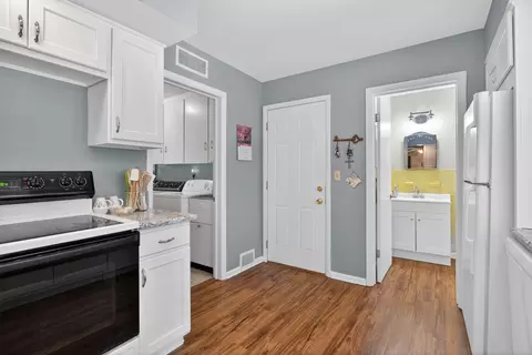 1097 Westfield Dr, Jackson, MI 49203 photo 20