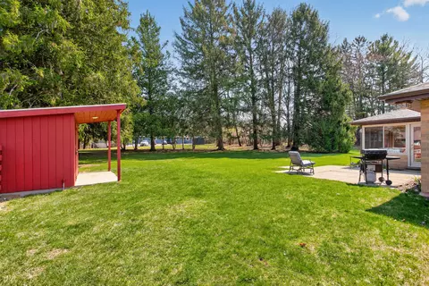 1097 Westfield Dr, Jackson, MI 49203 photo 8