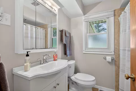 1097 Westfield Dr, Jackson, MI 49203 photo 37