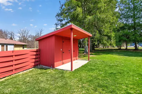 1097 Westfield Dr, Jackson, MI 49203 photo 5