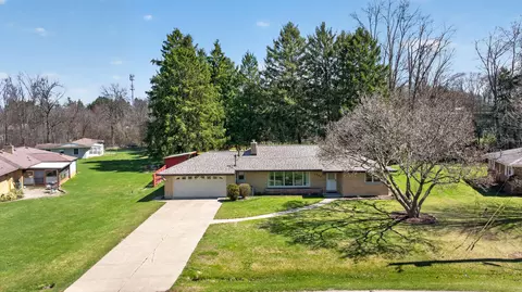 1097 Westfield Dr, Jackson, MI 49203 photo 47