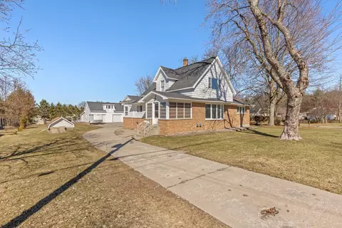 1643 Aberdeen St NE, Grand Rapids, MI 49505
