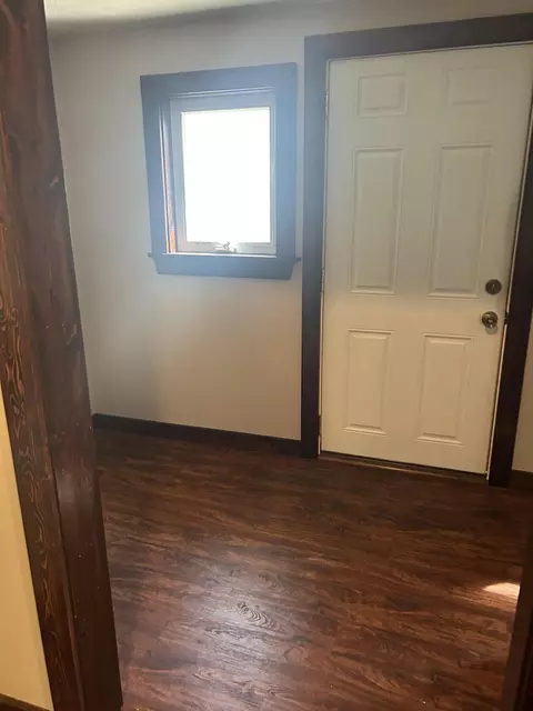 Entry Way - 547 Ionia St, Belding, MI 48809 photo 1 of 4