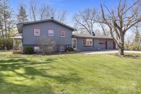 48103 Walnut Ave, New Buffalo, MI 49117