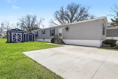 4111 Nancy Ln, Kalamazoo, MI 49006