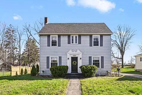 537 W Maple St, Mason, MI 48854