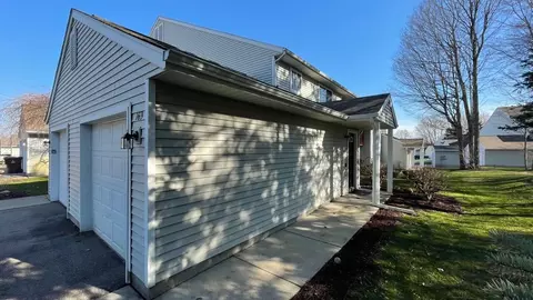 169 Hunters Ln NE #46, Rockford, MI 49341
