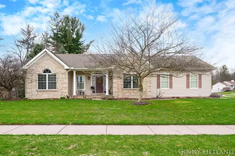 5959 Daybrook Ct NE, Belmont, MI 49306