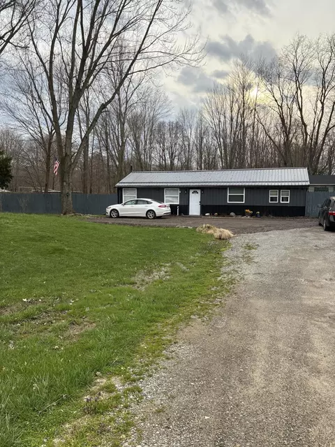 49398 County Road 681, Lawrence, MI 49064