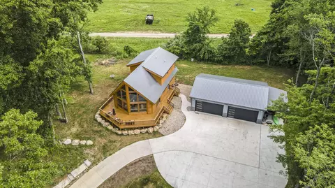 12349 N Sherman Lake Dr, Augusta, MI 49012