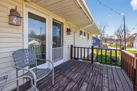 Exterior - 3442 Acacia Blvd, Jackson, MI 49203 photo 3 of 15