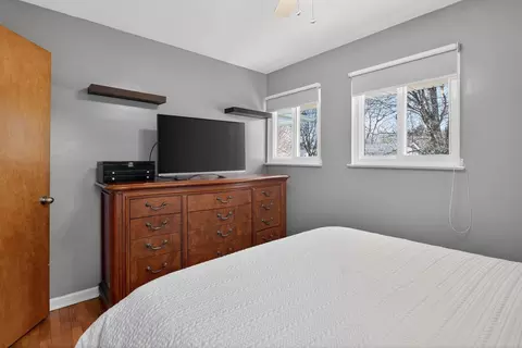 Bedroom - 3442 Acacia Blvd, Jackson, MI 49203 photo 2 of 2