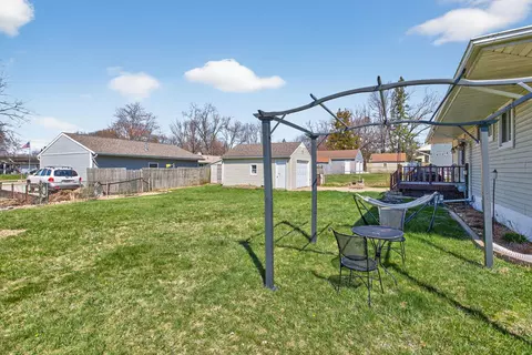 Exterior - 3442 Acacia Blvd, Jackson, MI 49203 photo 13 of 15