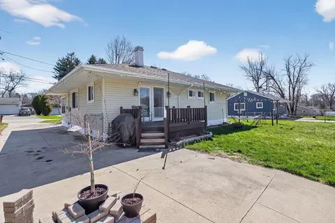 Exterior - 3442 Acacia Blvd, Jackson, MI 49203 photo 5 of 15
