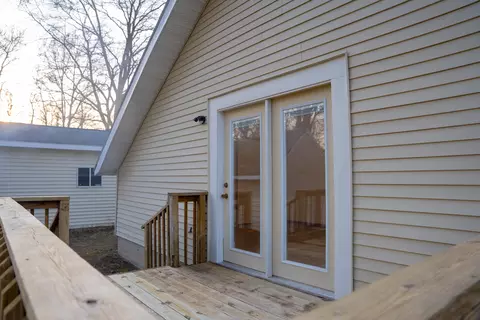 Exterior - 1407 Kenwood Ave, Belding, MI 48809 photo 7 of 9