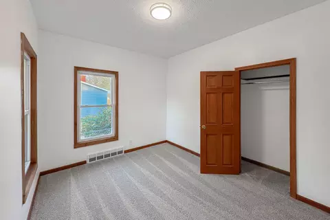 Bedroom - 1407 Kenwood Ave, Belding, MI 48809 photo 1 of 7