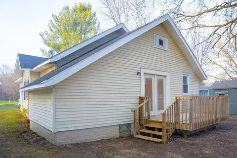 Exterior - 1407 Kenwood Ave, Belding, MI 48809 photo 6 of 9