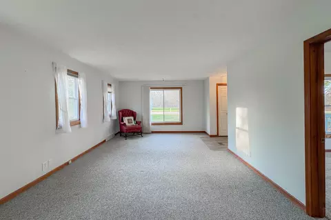 Living - 1407 Kenwood Ave, Belding, MI 48809 photo 2 of 4