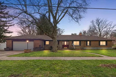 724 Columbia Ave, Holland, MI 49423