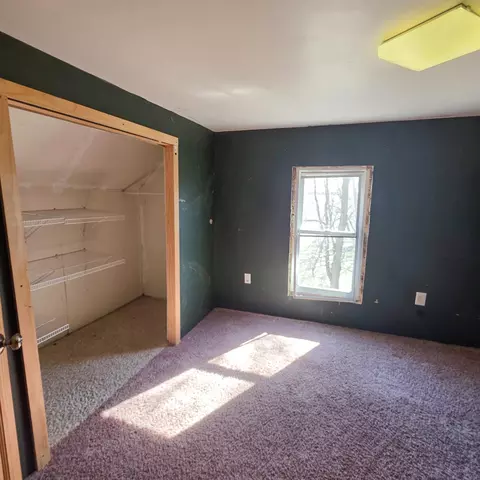 Bedroom - 992 E Polk Rd, Hart, MI 49420 photo 6 of 8