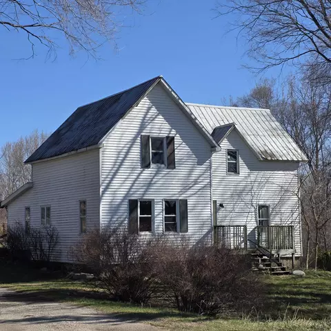 Exterior - 992 E Polk Rd, Hart, MI 49420 photo 7 of 15