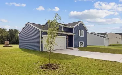 7858 Sierra Dr, Belding, MI 48809