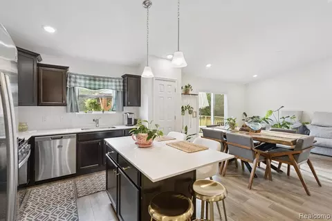 Kitchen - 7858 Sierra Dr, Belding, MI 48809 photo 1 of 3