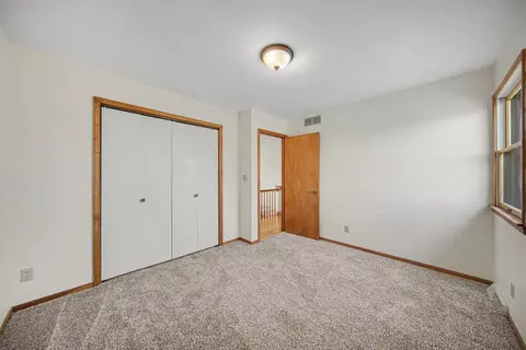 Bedroom - 4001 Hoyer Rd, Jackson, MI 49201 photo 2 of 9