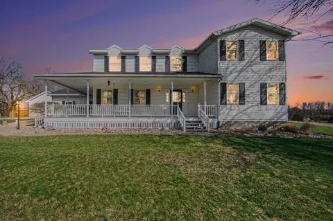 4001 Hoyer Rd, Jackson, MI 49201