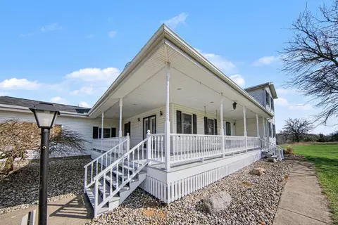 Exterior - 4001 Hoyer Rd, Jackson, MI 49201 photo 3 of 7