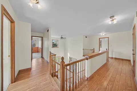 Entry Way - 4001 Hoyer Rd, Jackson, MI 49201 photo 3 of 3