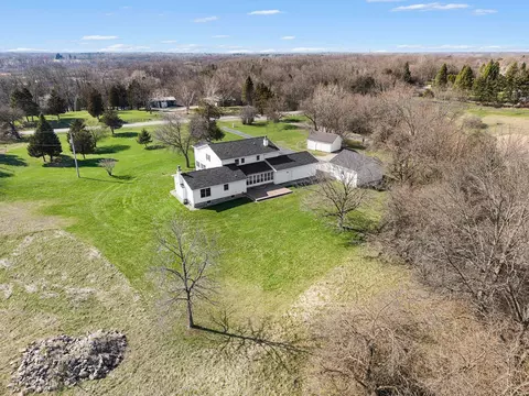 View/Area - 4001 Hoyer Rd, Jackson, MI 49201 photo 2 of 3