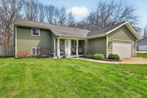 15001 Jimmy Dr, Vicksburg, MI 49097