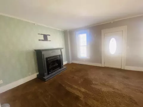 Living - 860 E Michigan Ave, Marshall, MI 49068 photo 2 of 3
