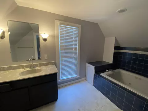 Bath - 860 E Michigan Ave, Marshall, MI 49068 photo 2 of 2