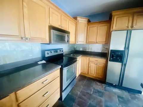 Kitchen - 860 E Michigan Ave, Marshall, MI 49068 photo 1 of 3