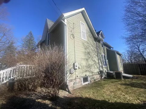 Exterior - 860 E Michigan Ave, Marshall, MI 49068 photo 4 of 9