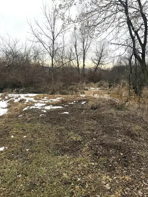 1588 Osborne Dr, Hillsdale, MI 49242